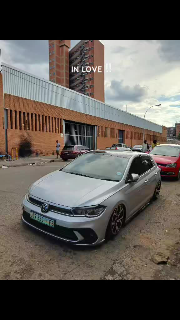 @Khathaza Umsholozi