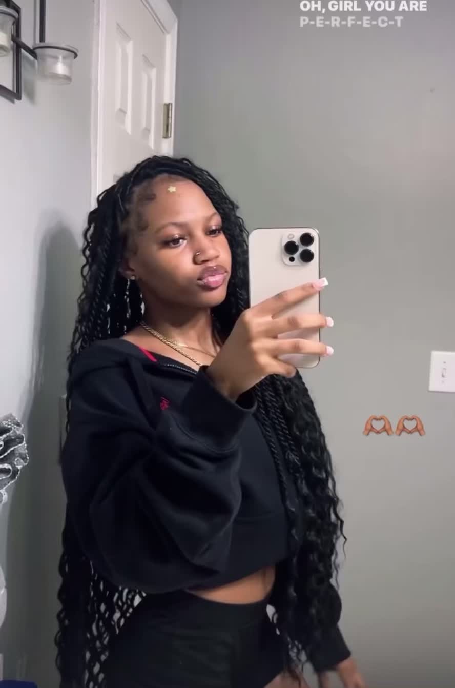 @Eliciaaaa💋