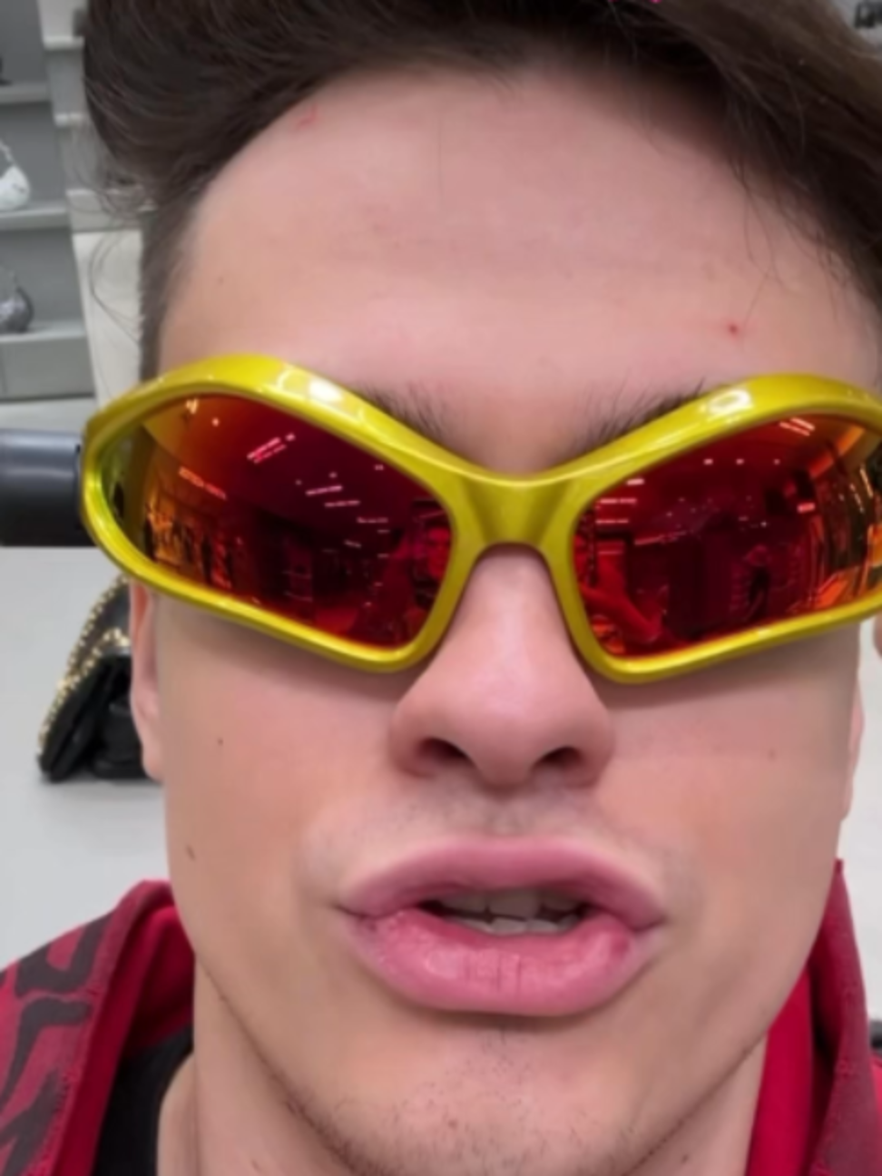 @Зум