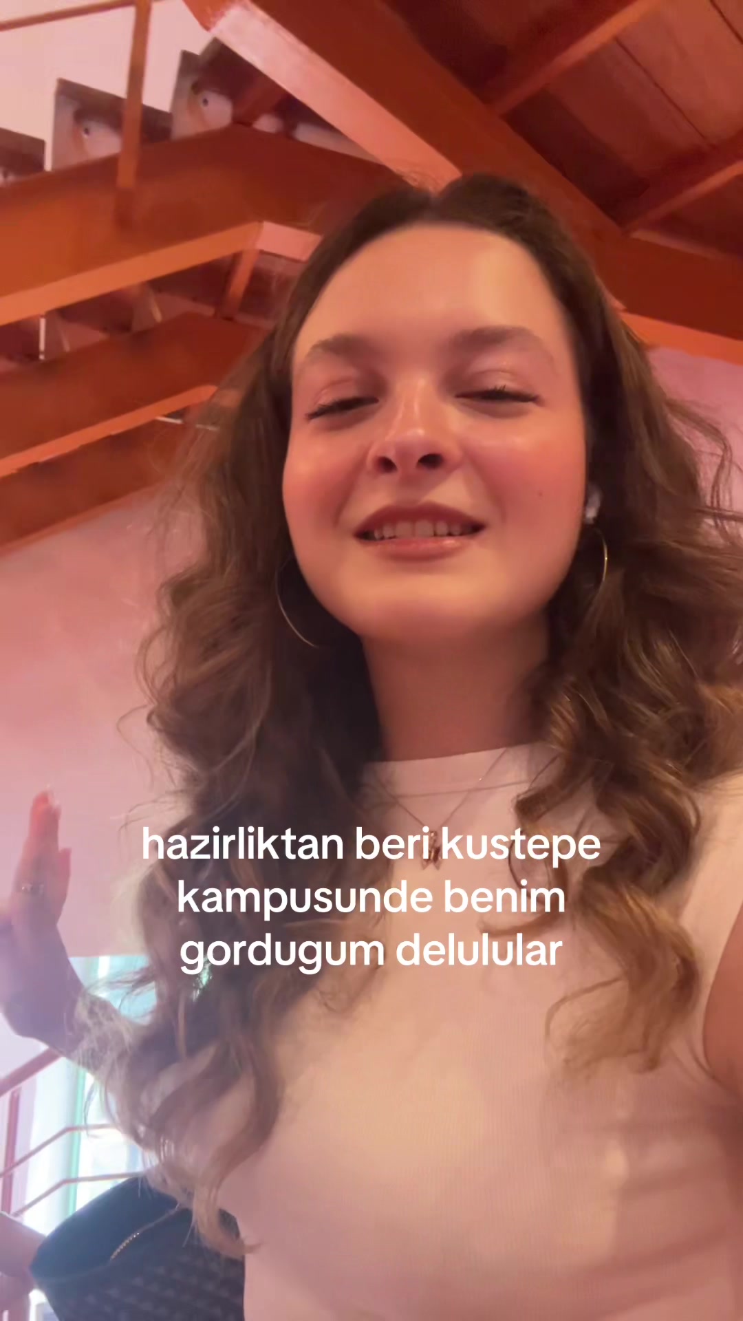 @𝒴