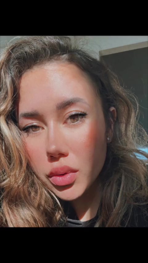 @Rebecca_Lucc