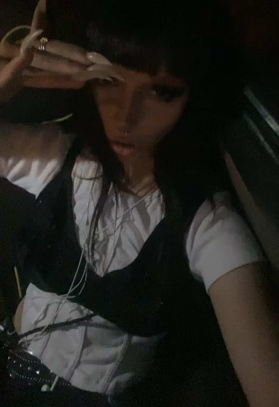 @roshana ☠︎︎