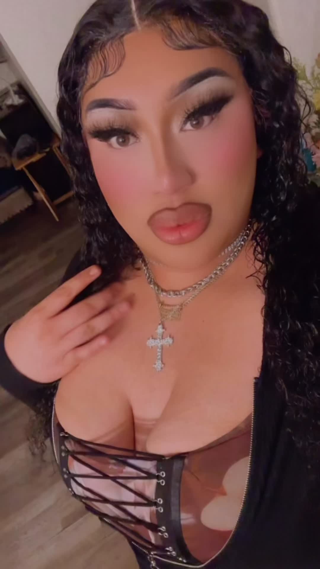 @ReinaaRoselyn