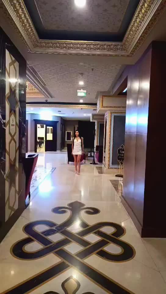 @👑 Bella bella 👑