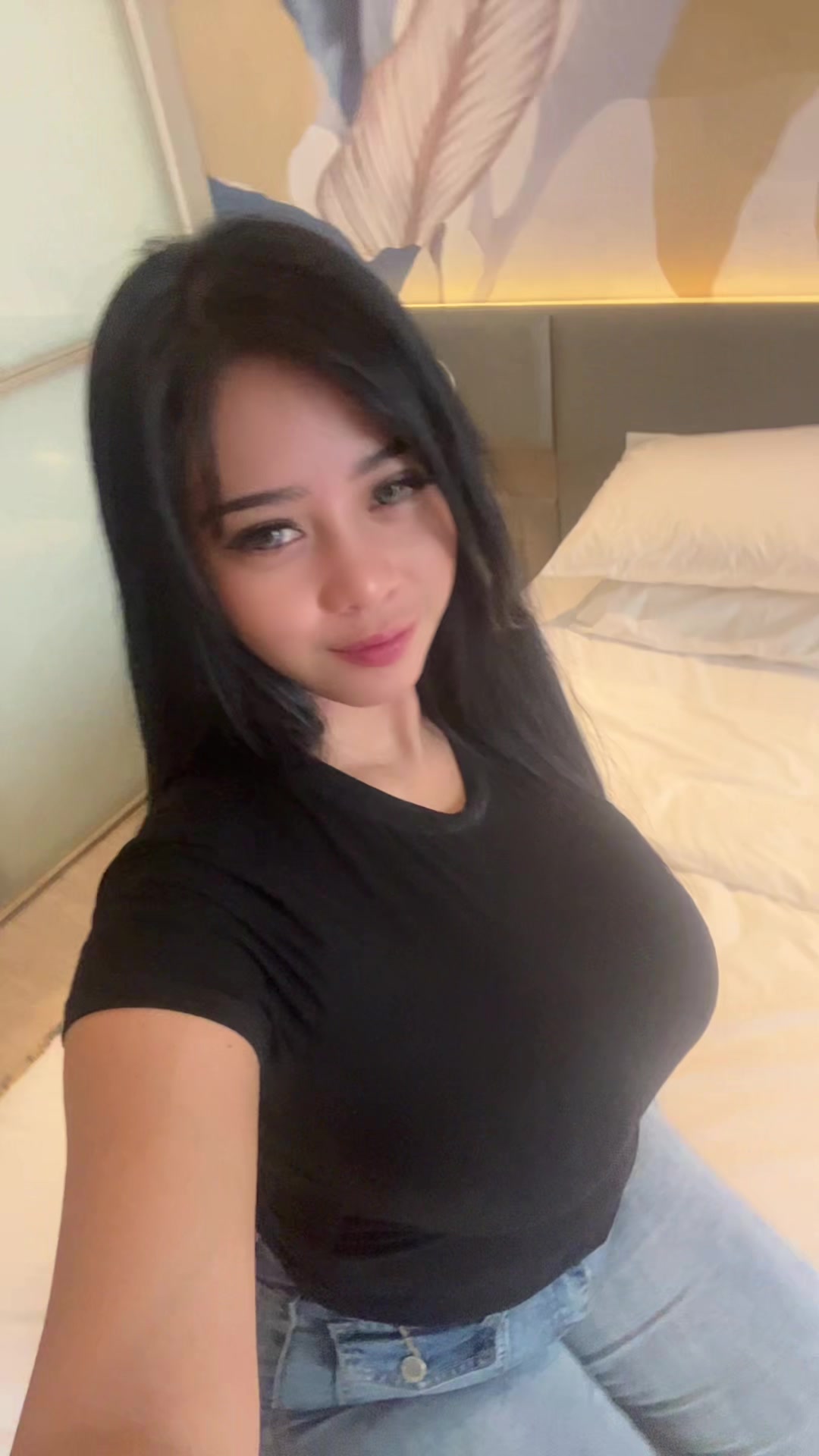 @dianakyora