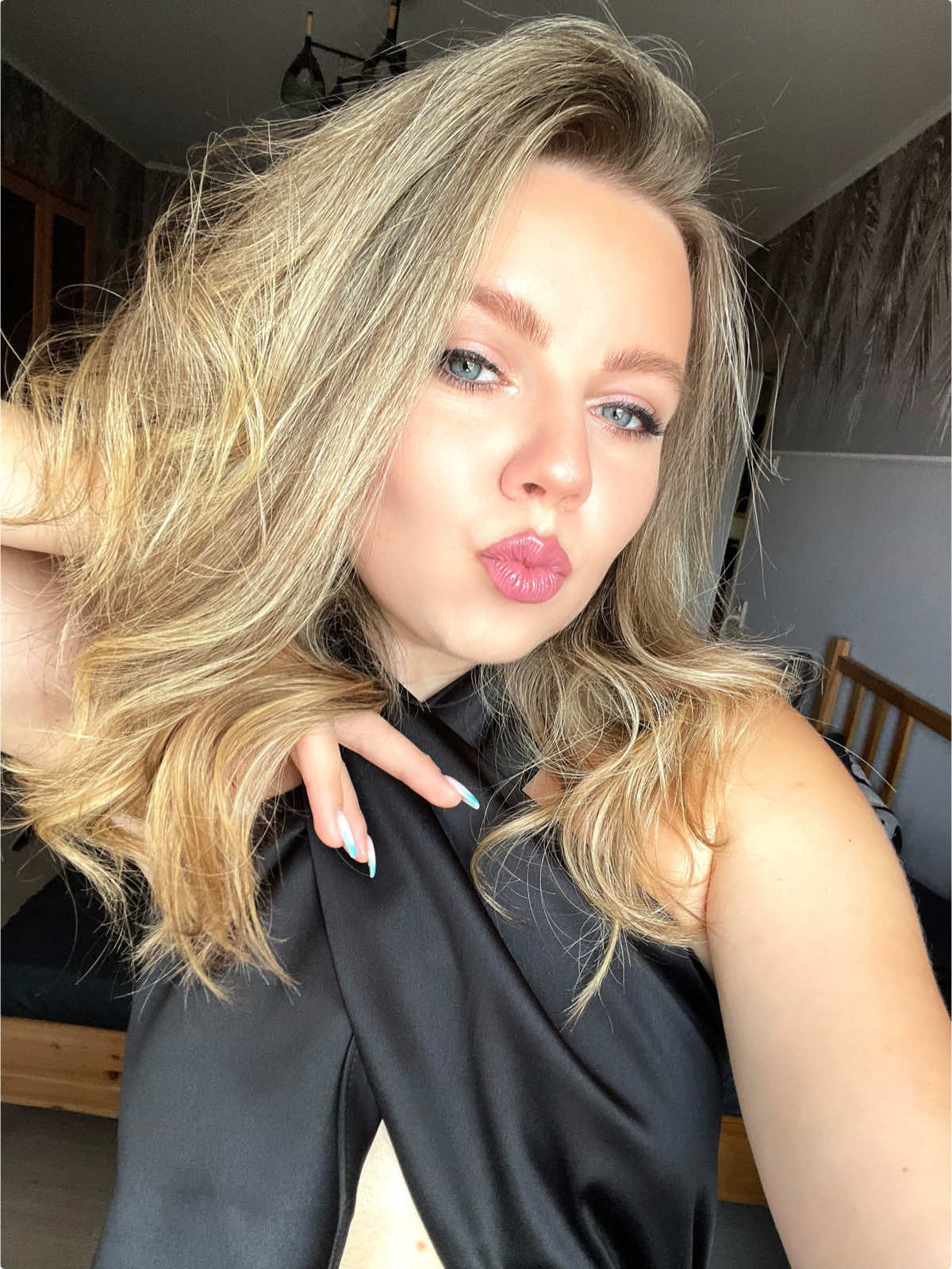@ADAMENIA