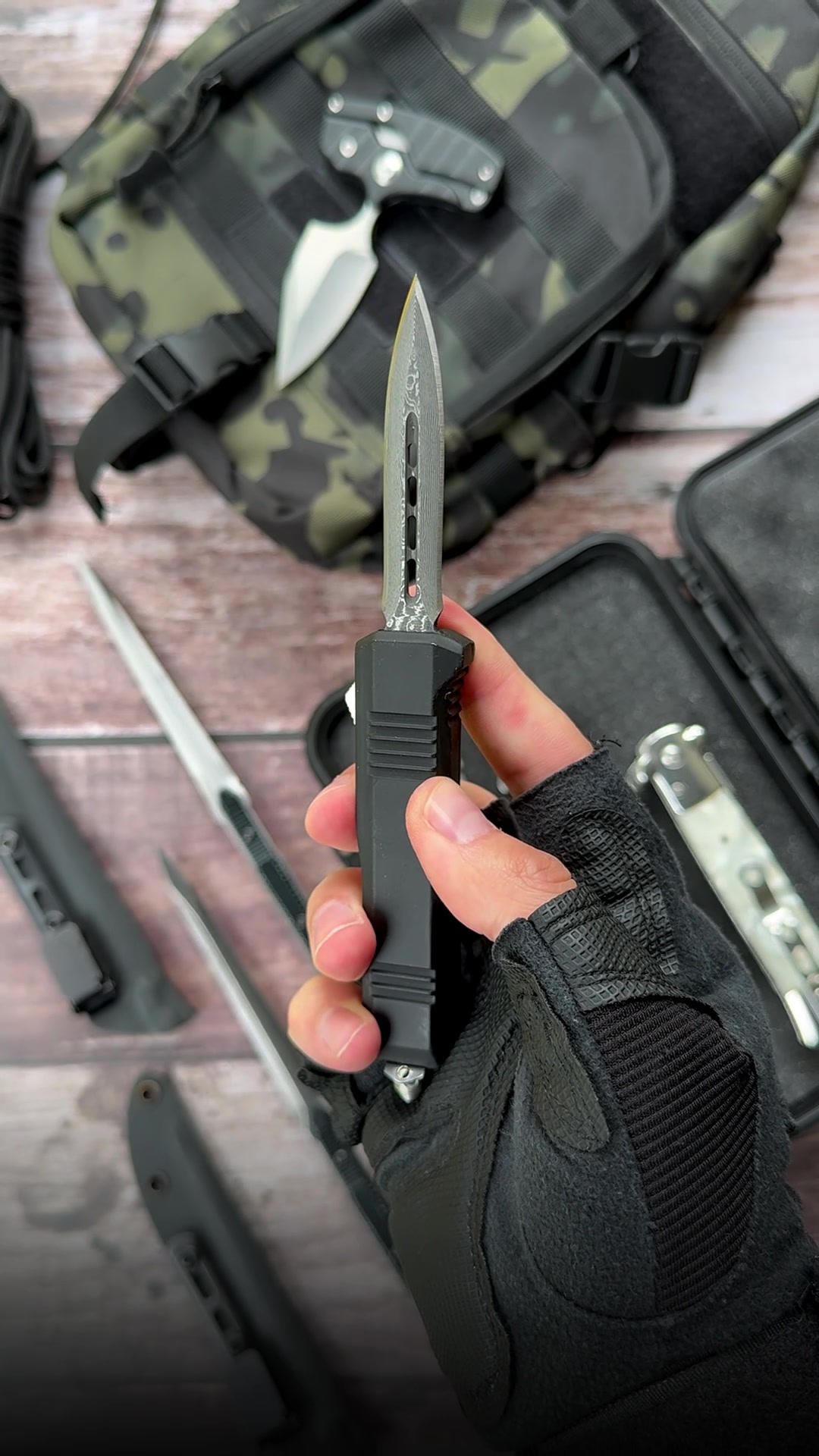 @survival.knives