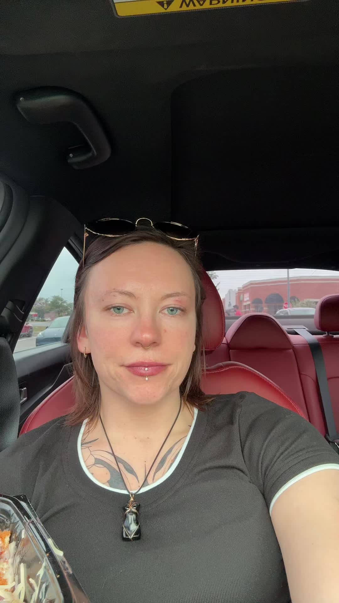 @Tellyourdadisaidhi