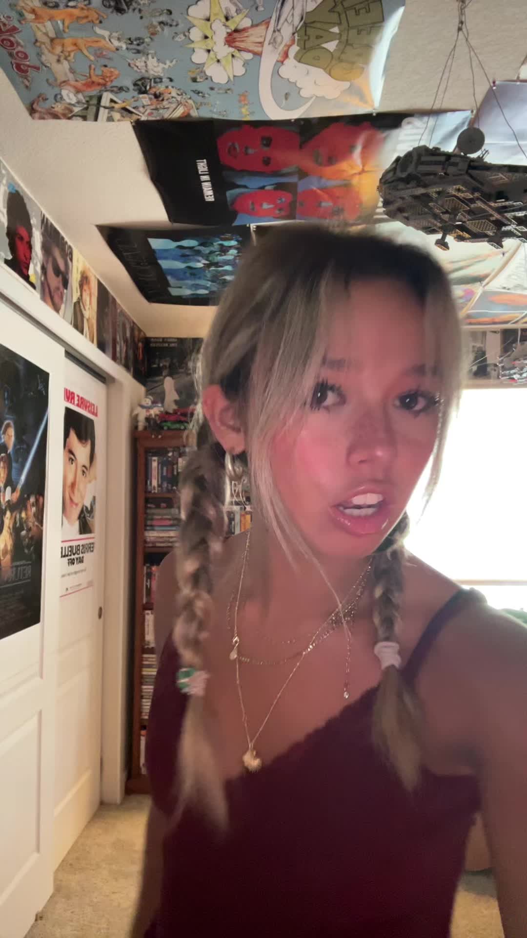 @Lily