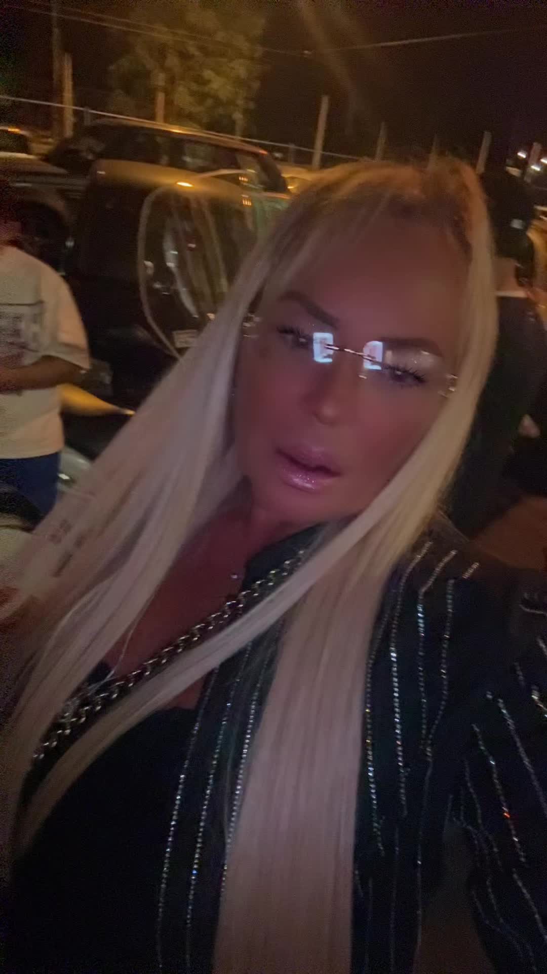 @Angela