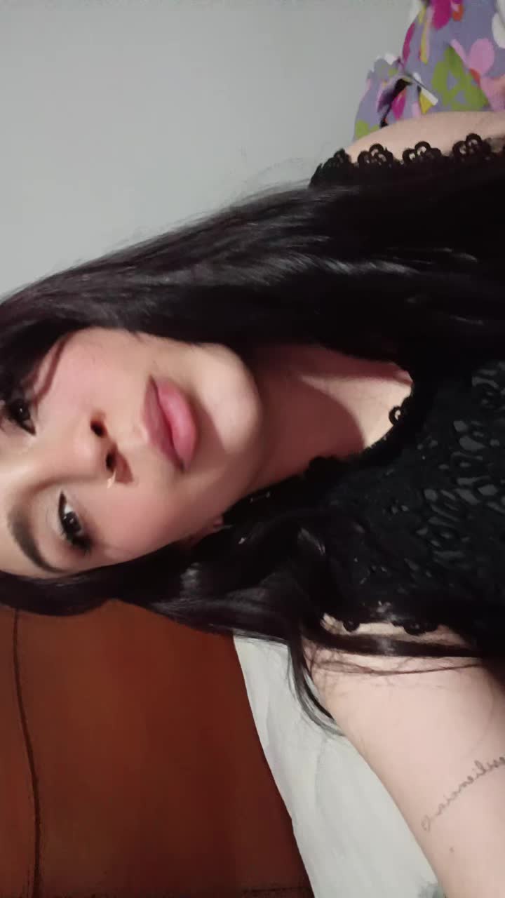 @🤩👩&zwj;👦Angie Rueda🥰👼🏻👣