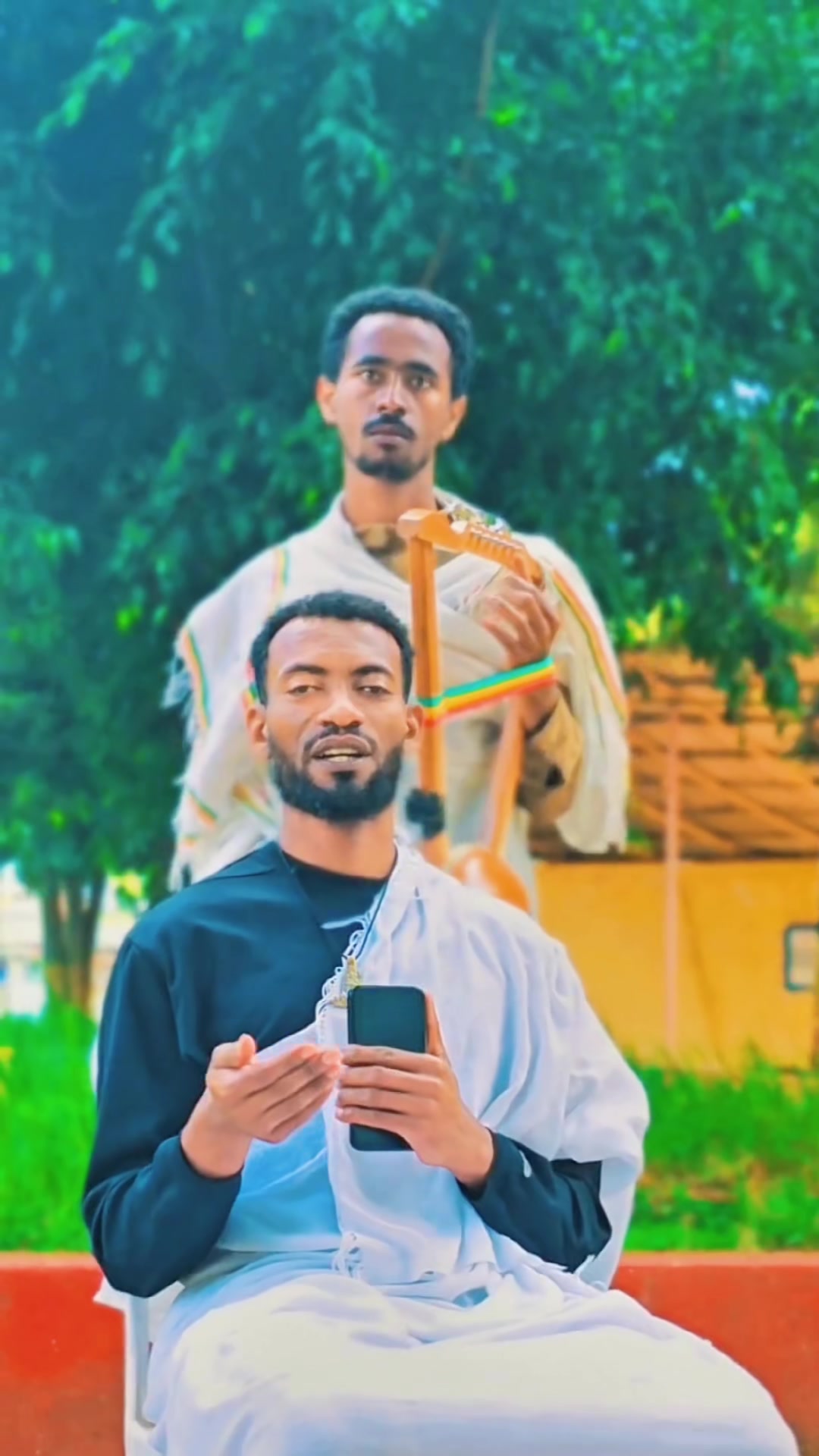 @ነቃ ጥበብ