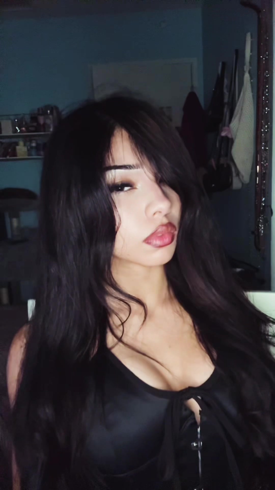 @️