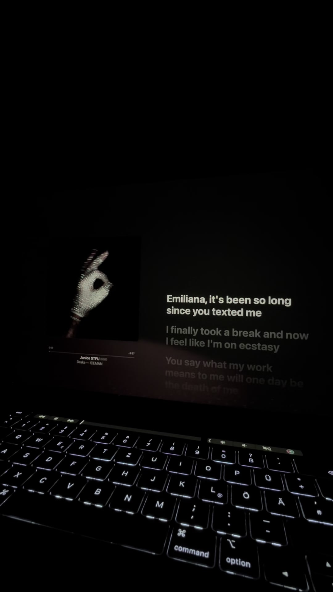 @LyricVibes🎧