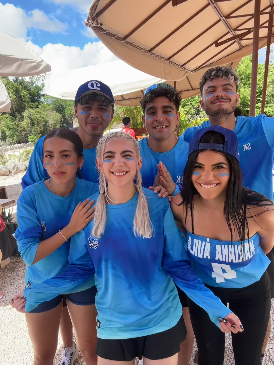 @Xcaret