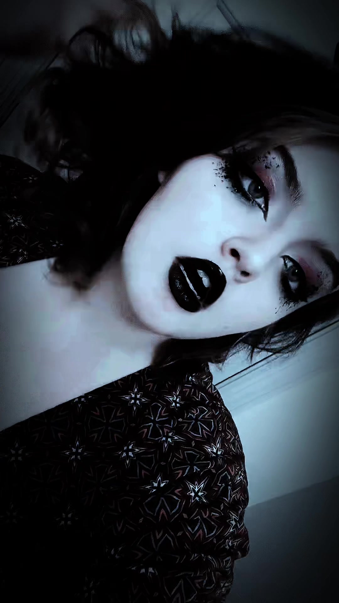 @Makeup_Show_Horror_Tell