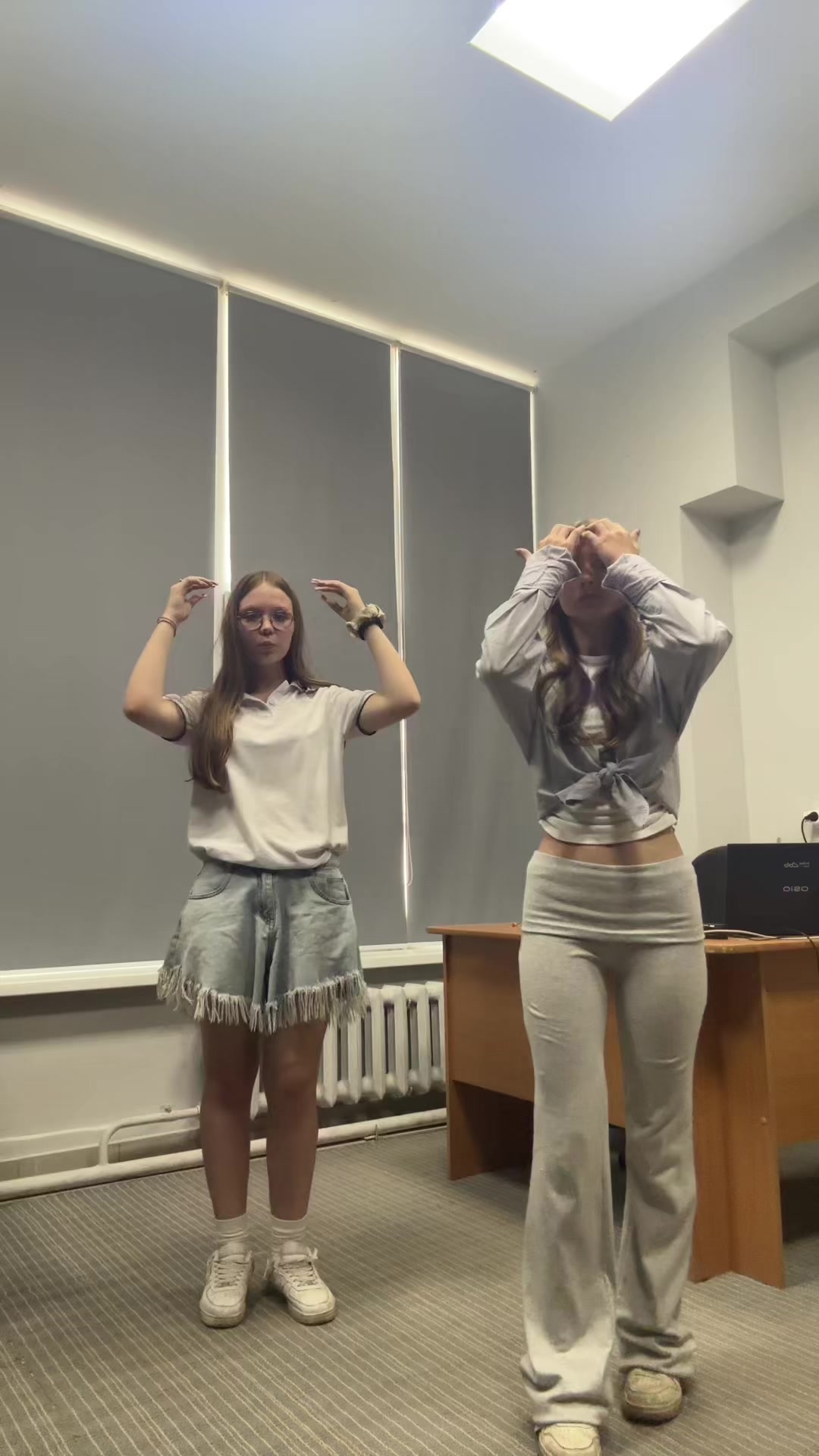 @Анжеличка