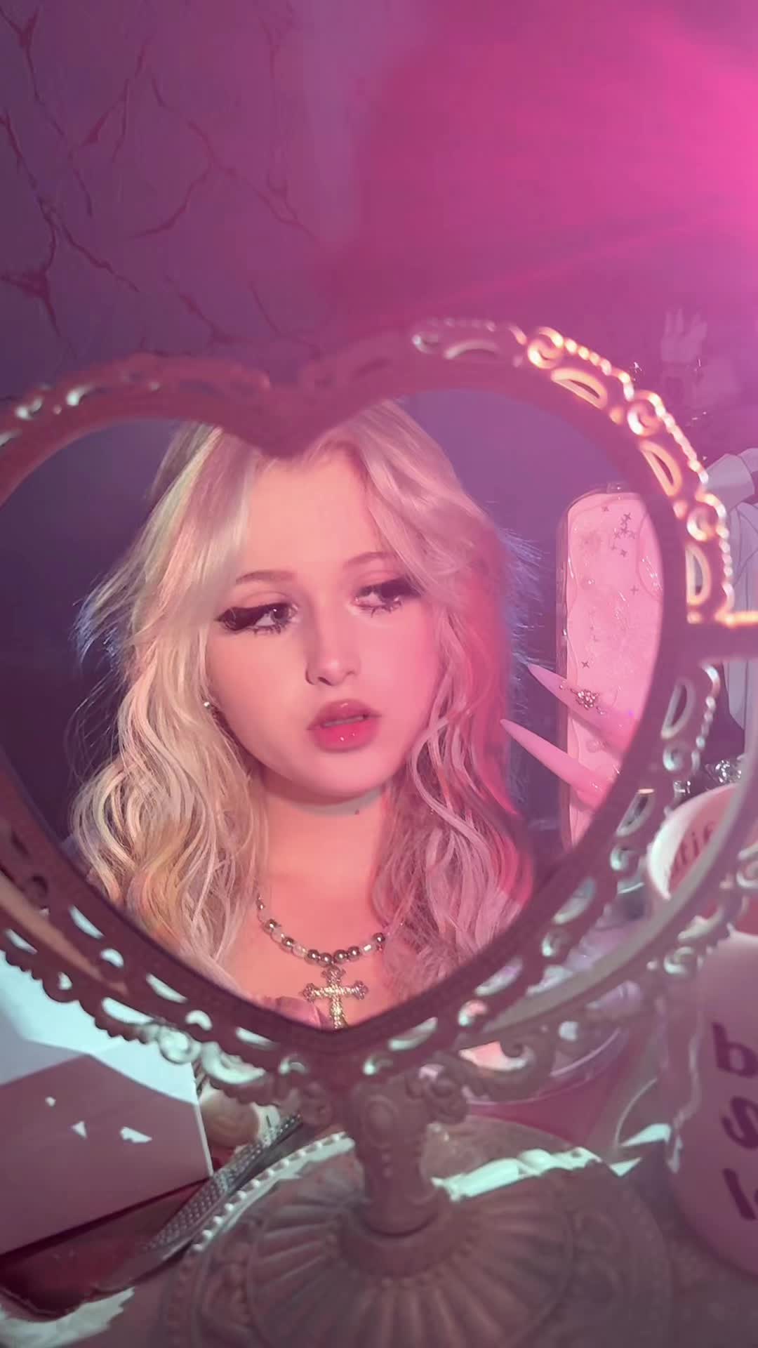 @˚₊‧꒰ა 𝐞𝐯𝐞𝐥𝐢𝐧𝐚 ໒꒱ ‧₊˚