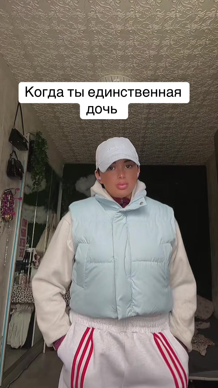 @velvetnika4