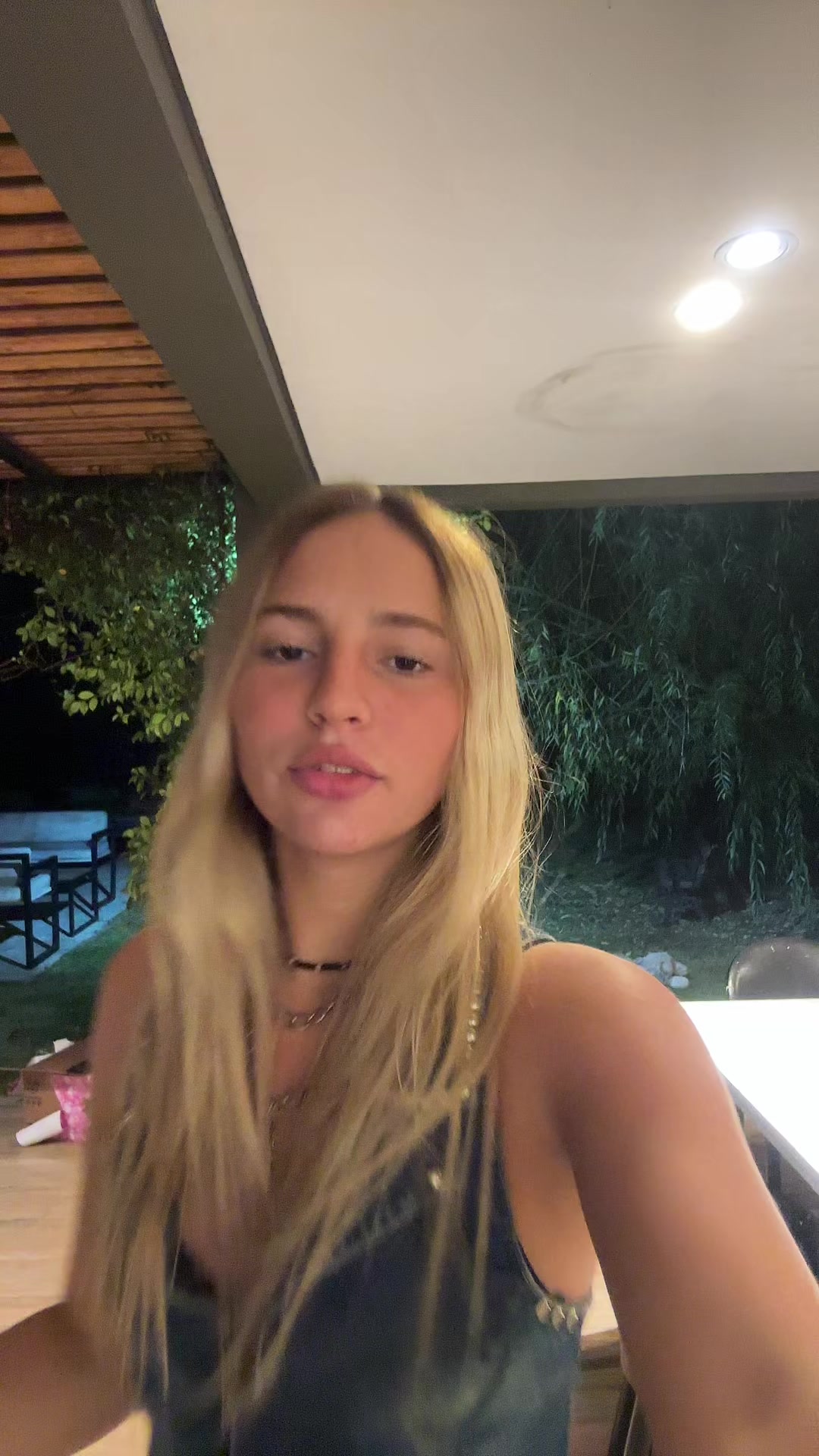 @manumey_