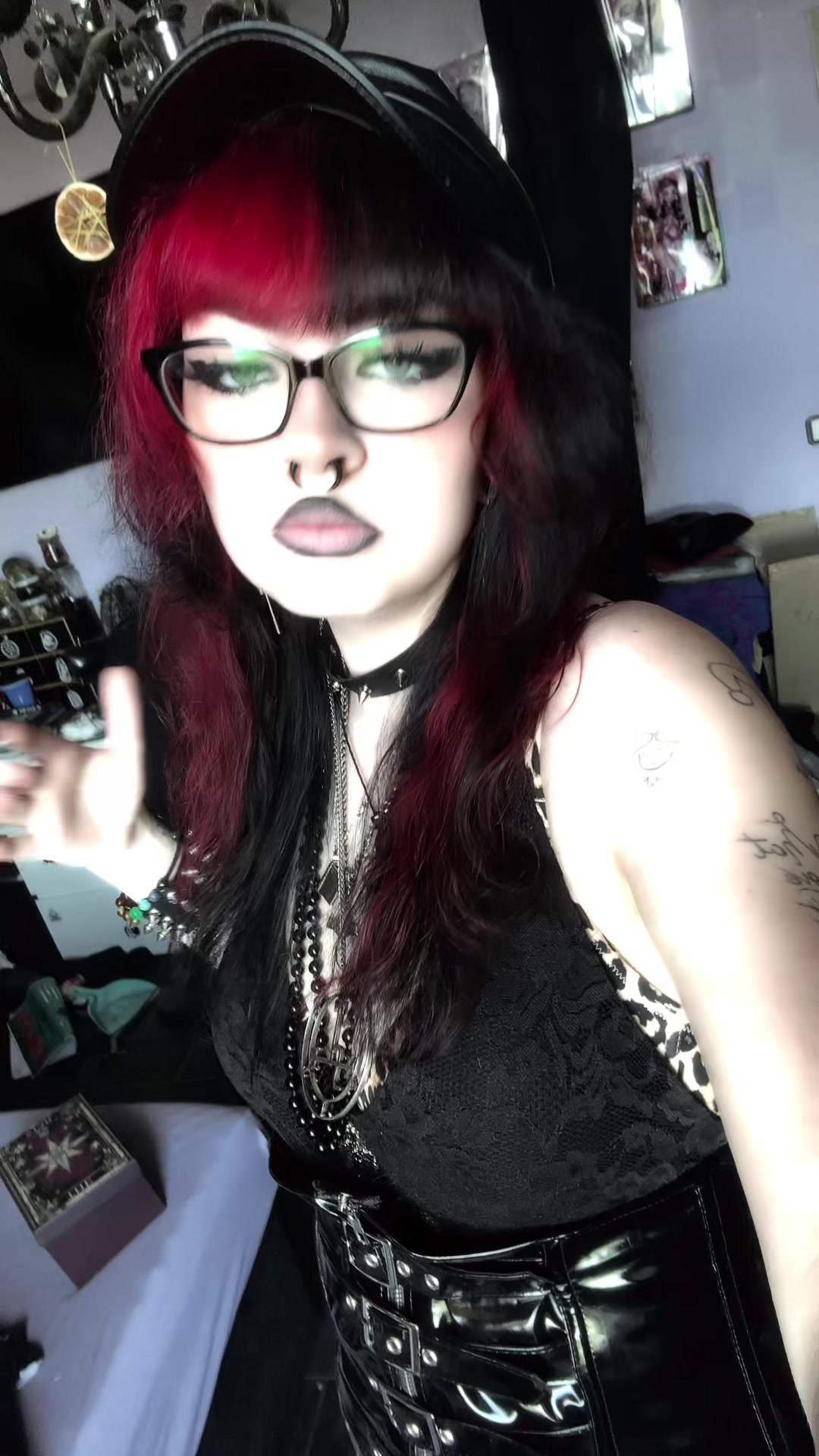 @Vampia🖤
