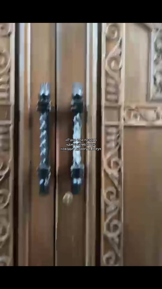 @𝐆𝐨𝐝 𝐥𝐨𝐯𝐞𝐬 𝐲𝐨𝐮🪽