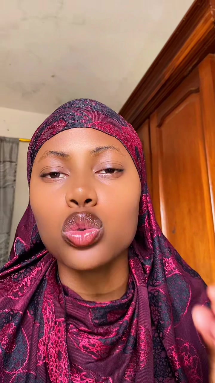 @Fille curieuse 🧐
