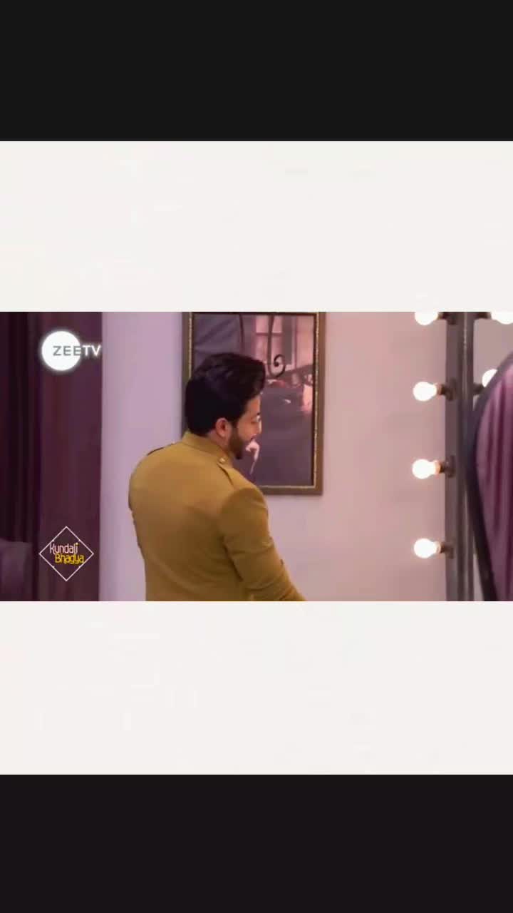 @zeeshan jee 👑