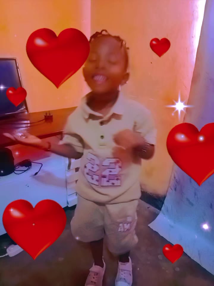 @tinnahkessy