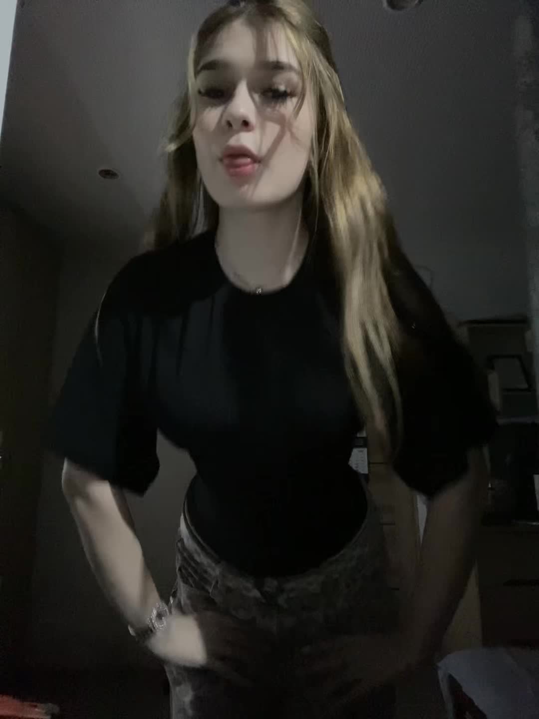 @DR