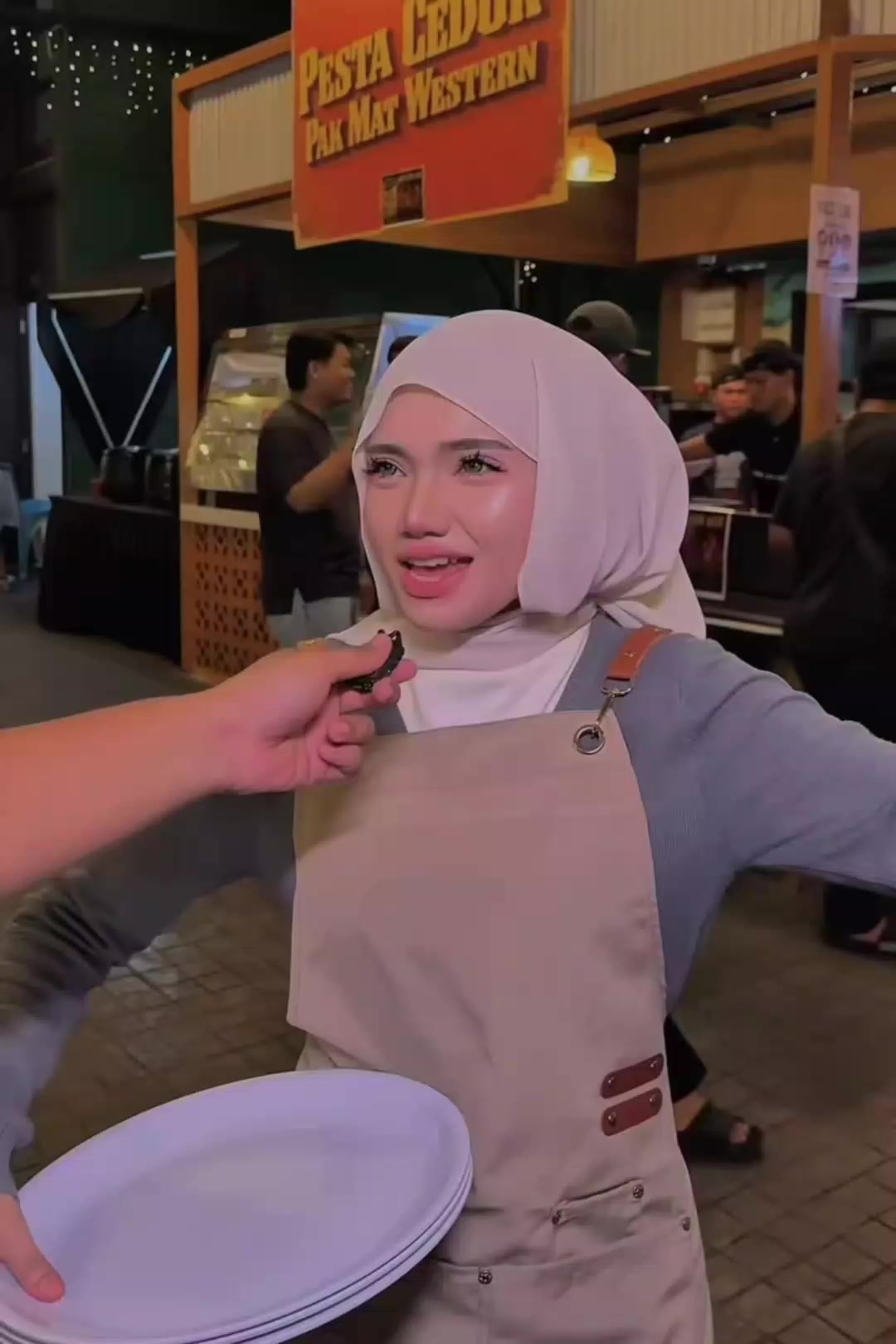 @Rhenotv