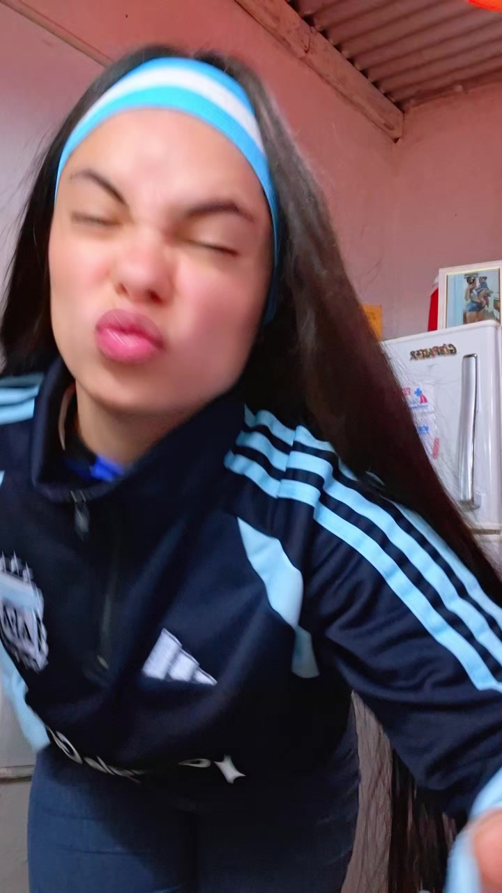 @yaque