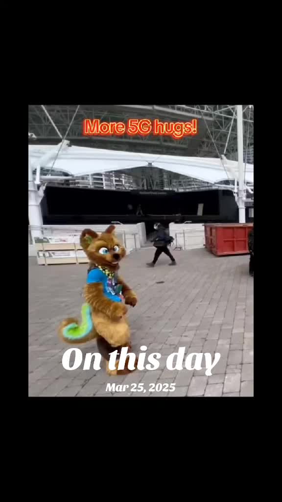 @Luco Foxxo