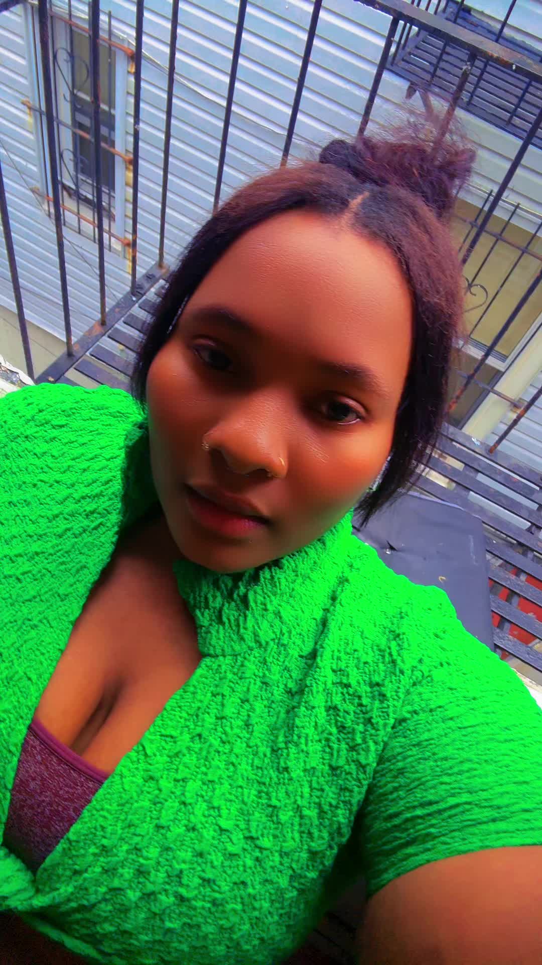 @Ammi_giving _dem headache 🤣🥇