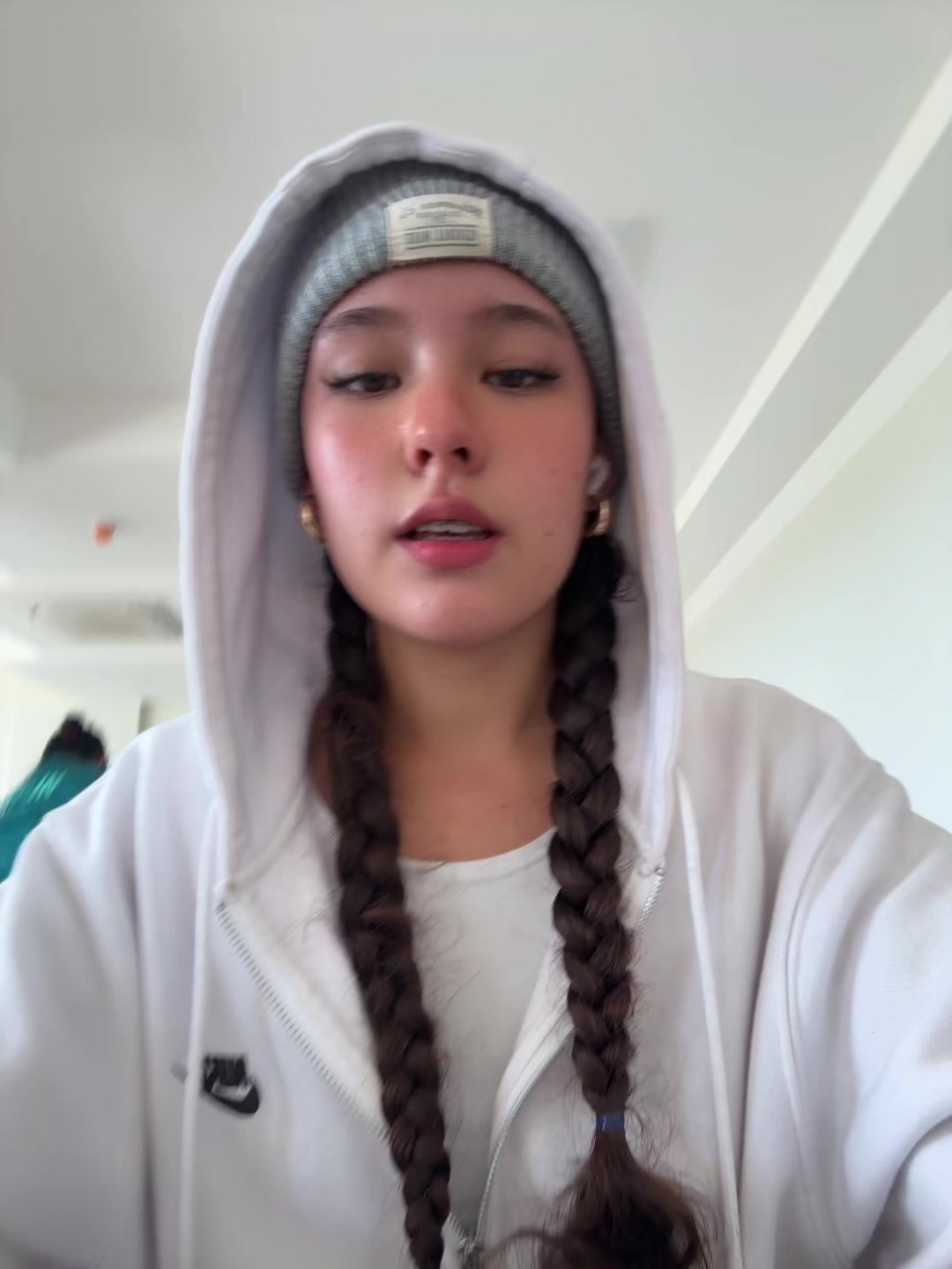 @Yulii