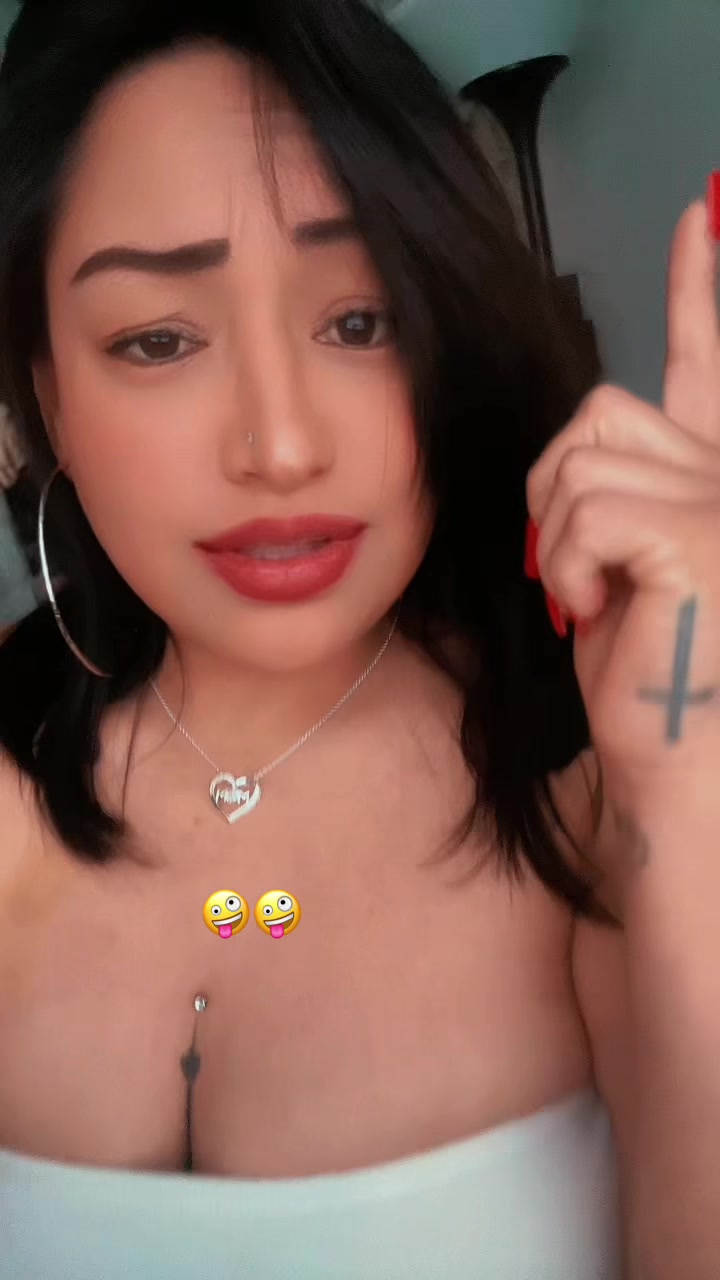 @laura🖤