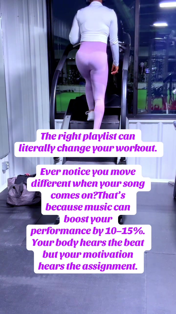 @fitnesswithchrissy