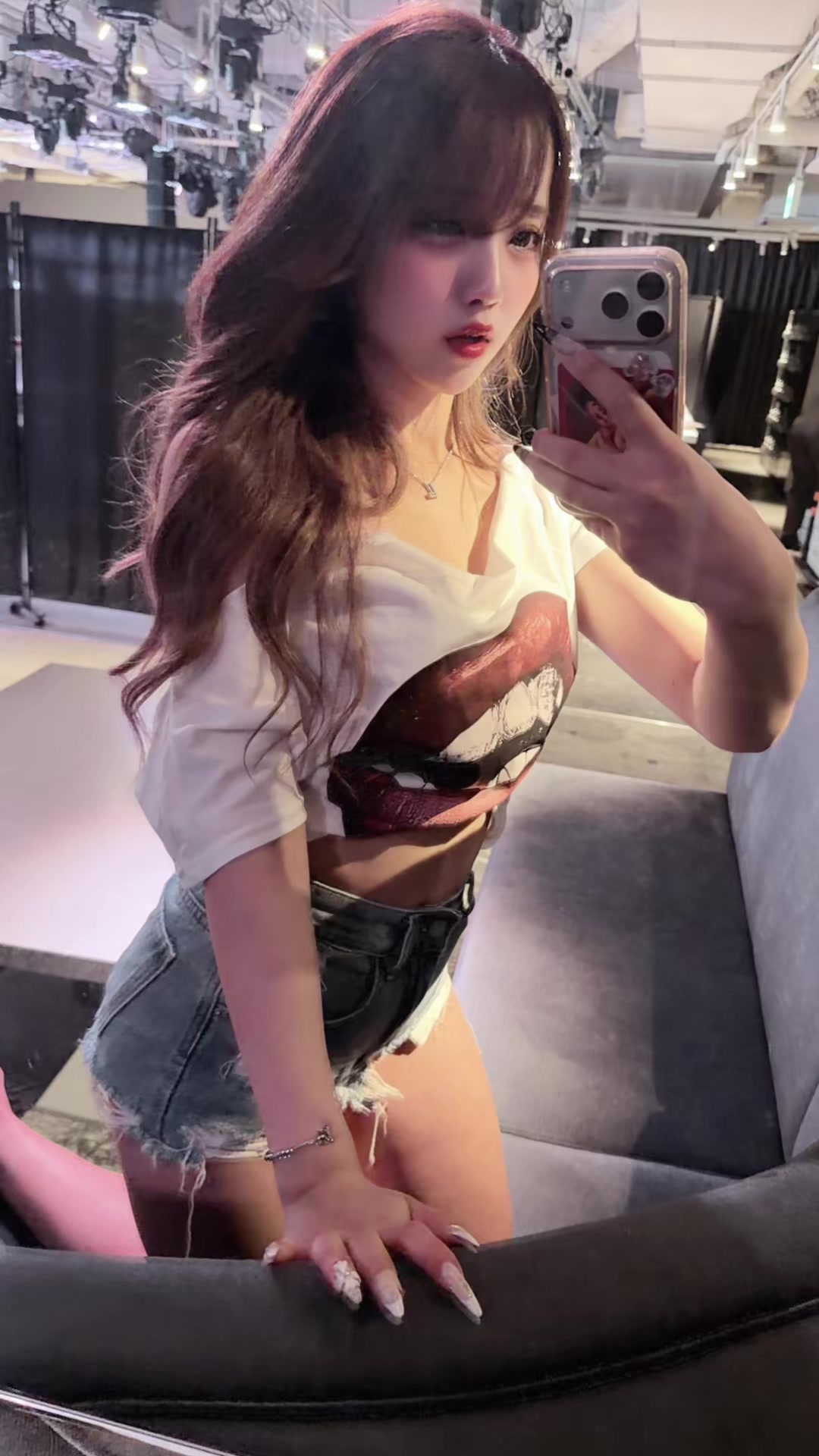 @えま