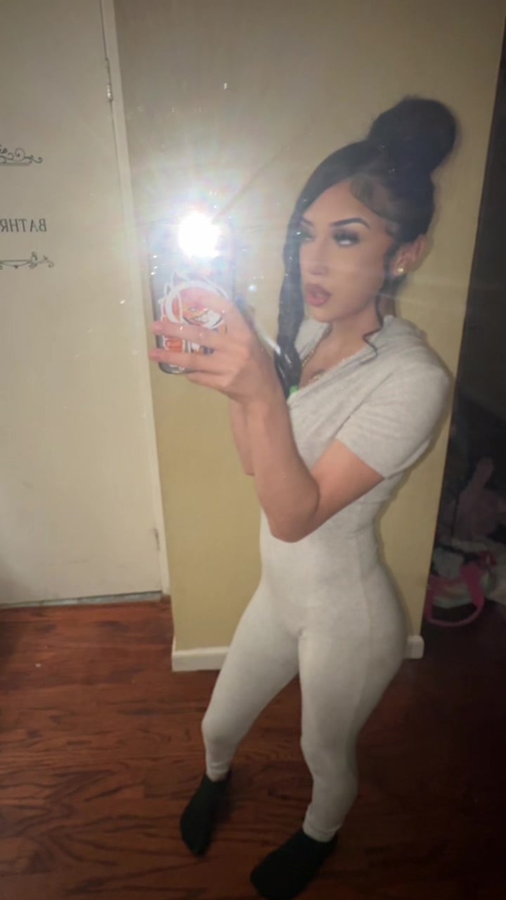 @️