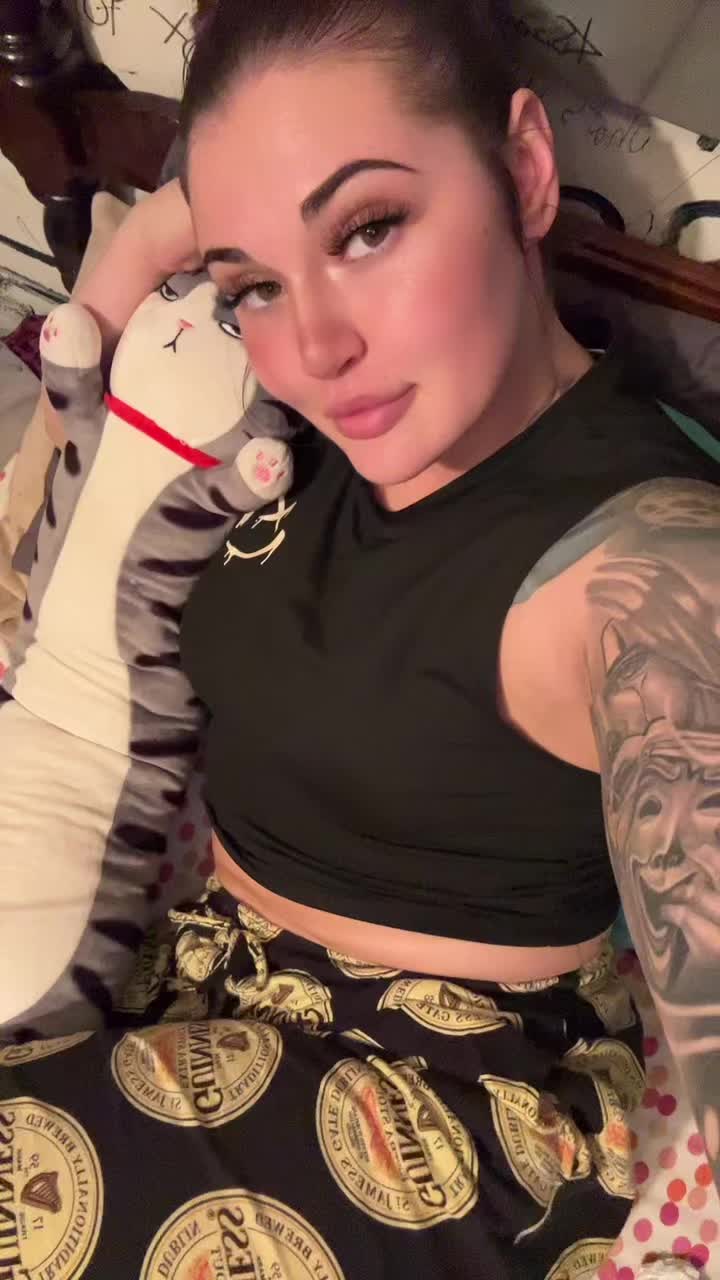 @Demetriaa Blue