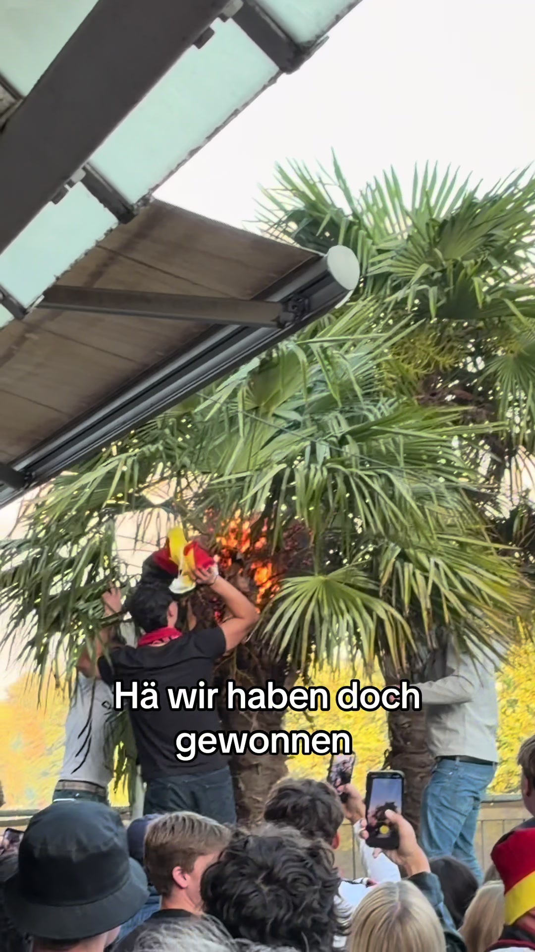 @Schaum_vorm_Mund