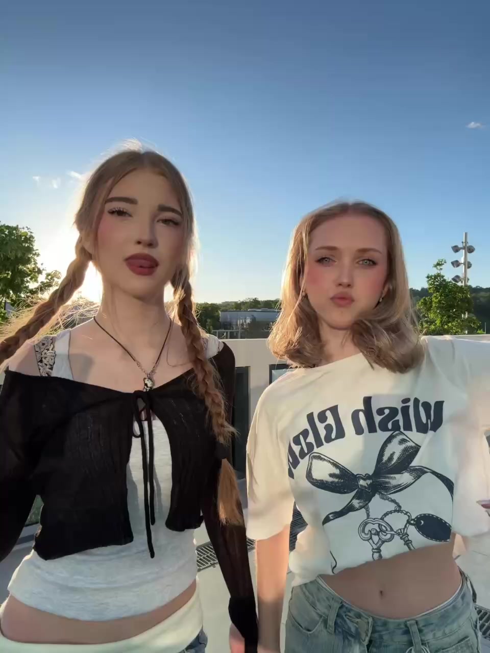 @мельникова