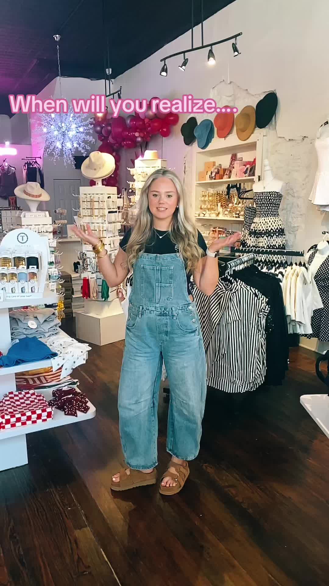 @Mom Queen Boutique