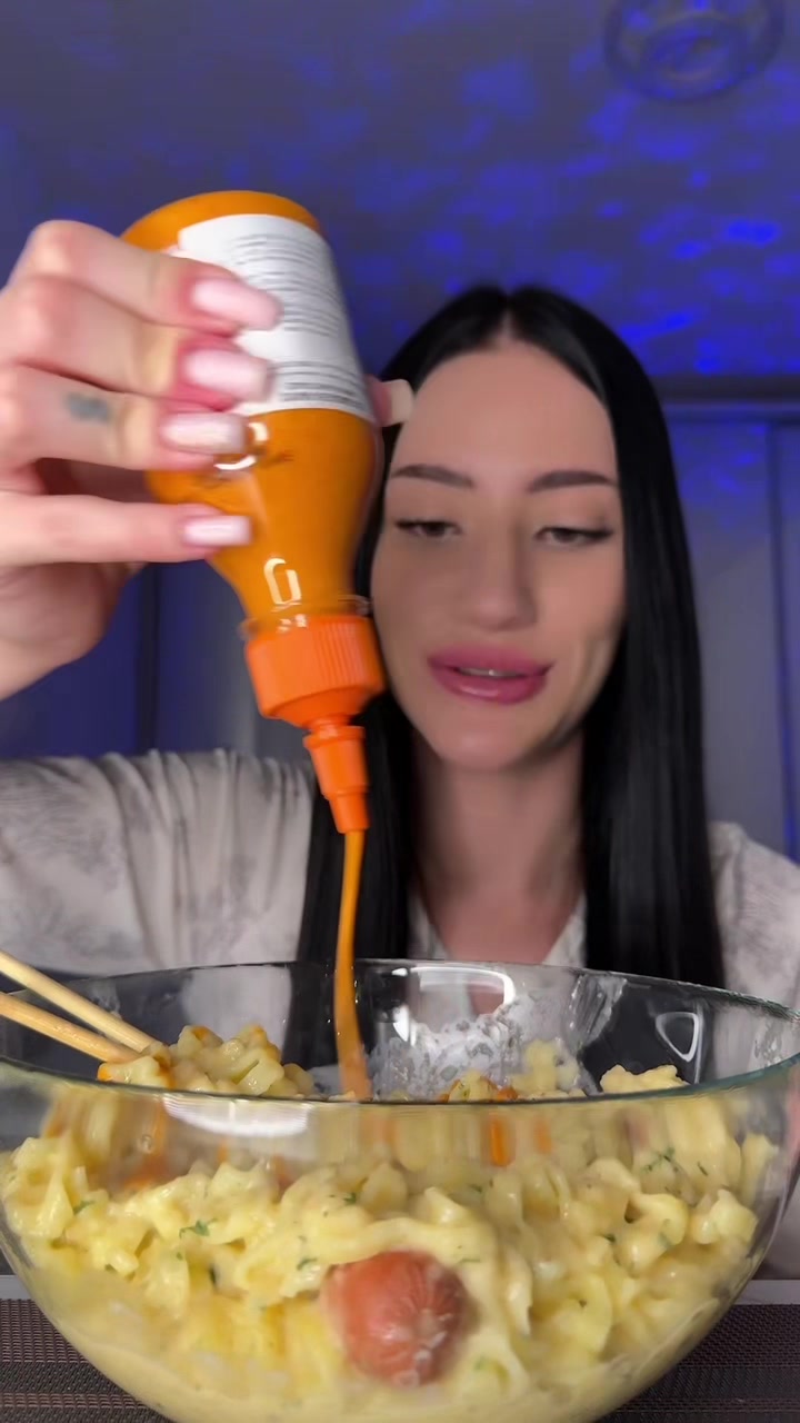 @Dashenka Ням 💋