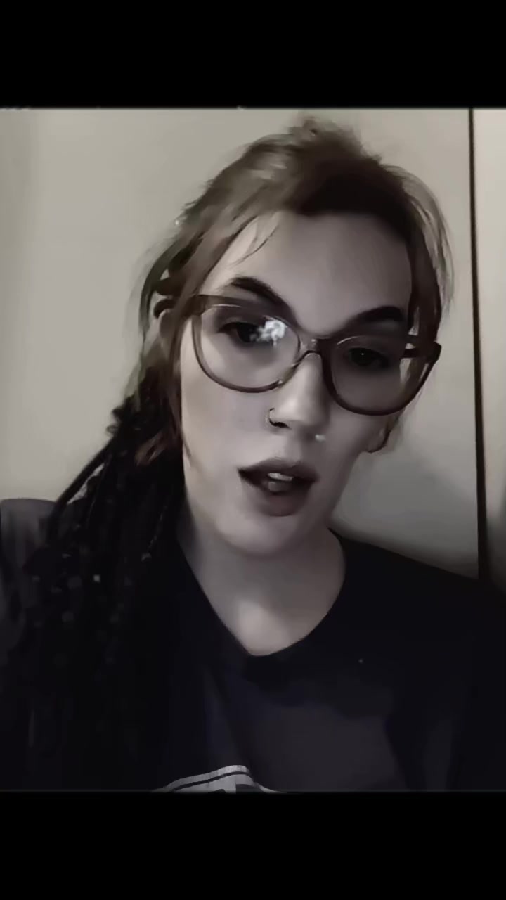 @glitterpoop22