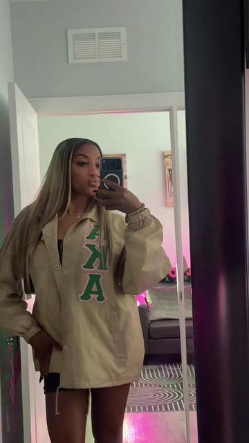 @SYDNI SIMONE