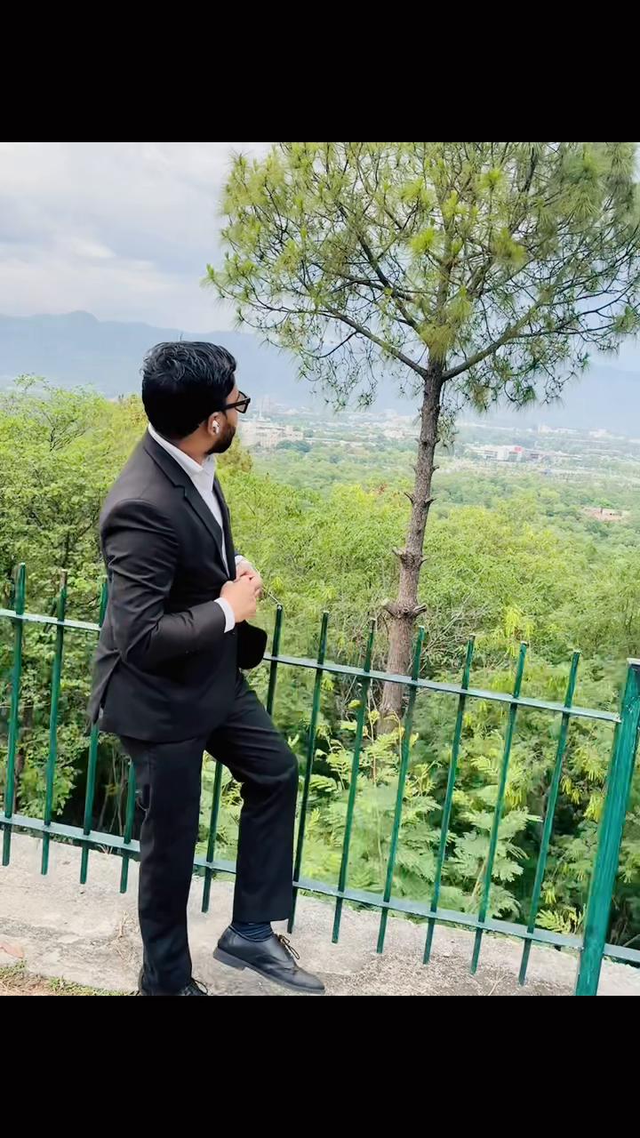 @رانا حمزہ Pasruri⚖️