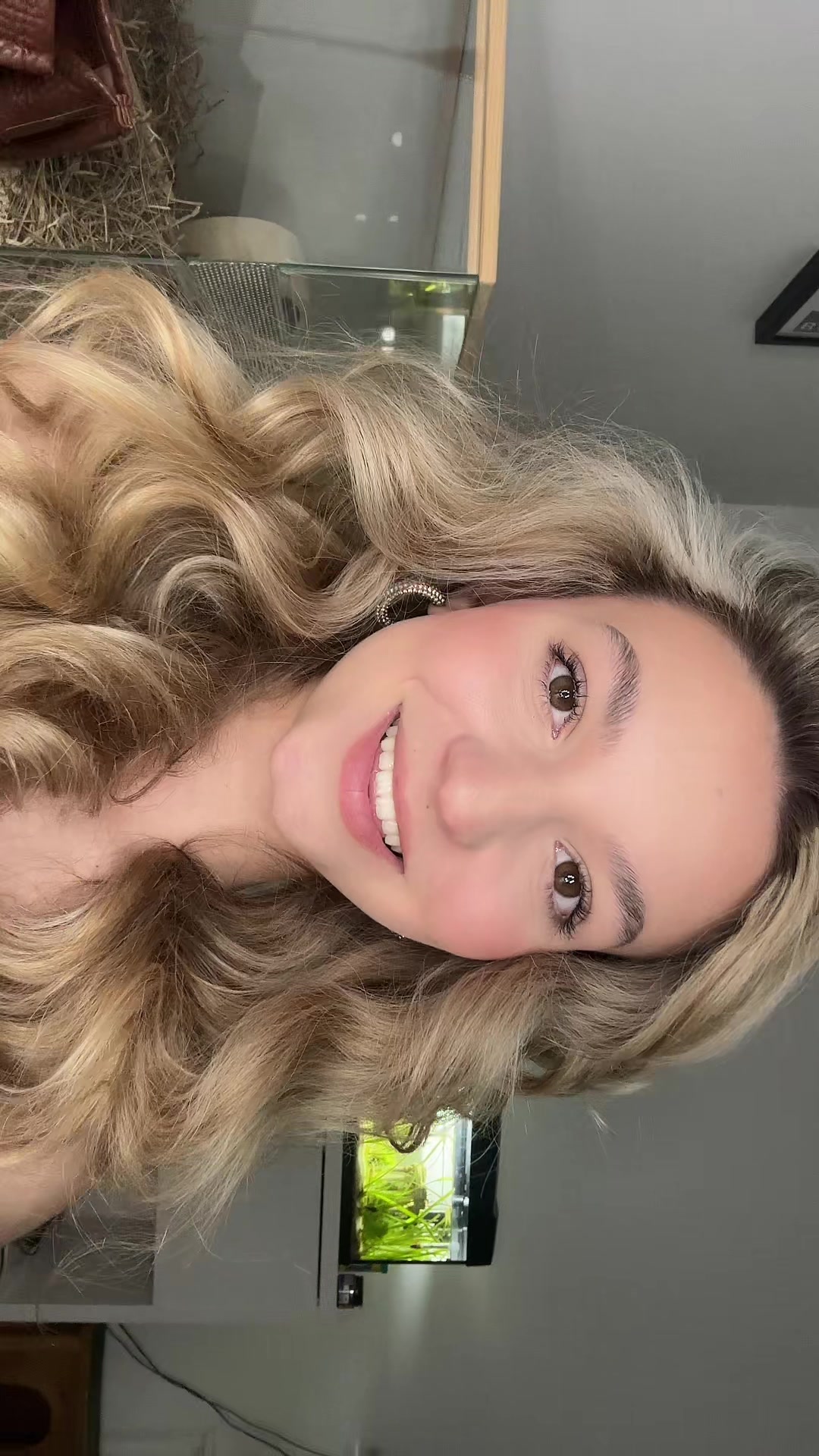@SofiLifts