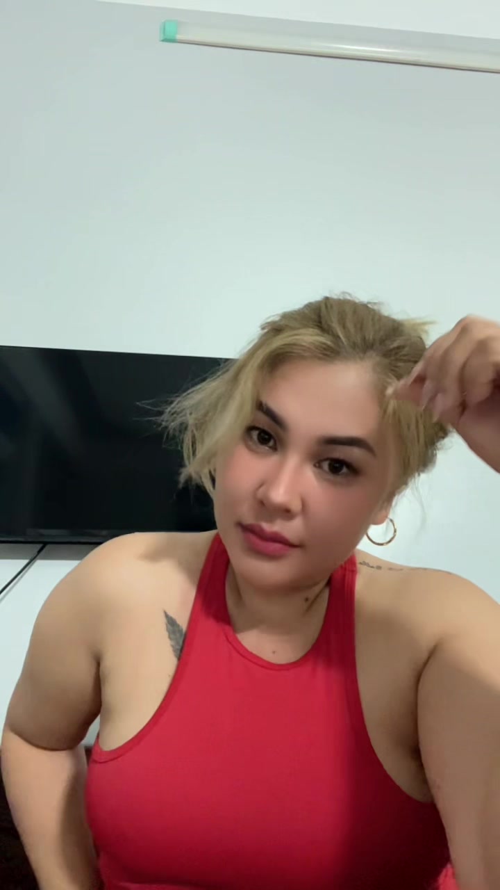 @Hyz