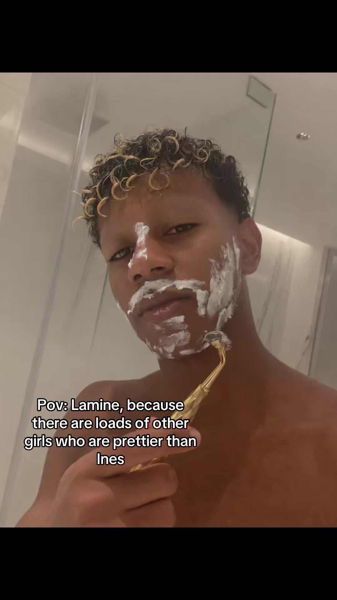 @𝓜𝓞𝓥𝓐𝓣𝓞𝓝